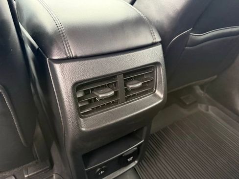 Certified 2024 Ford Edge SEL w/ Convenience Package image 14