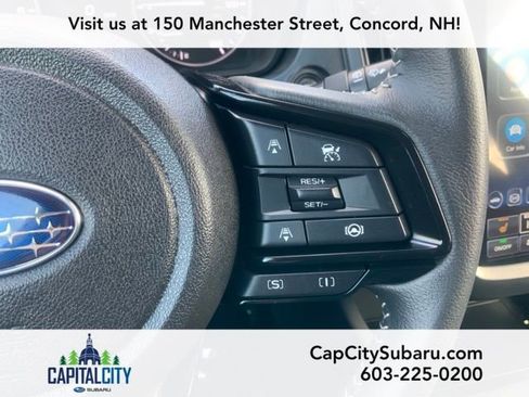 Used 2025 Subaru Forester Premium image 21