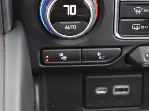 Certified 2022 Chevrolet Suburban RST w/ Sport Performance Package image 36