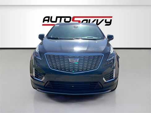 Used 2024 Cadillac XT5 Premium Luxury w/ Technology Package image 2