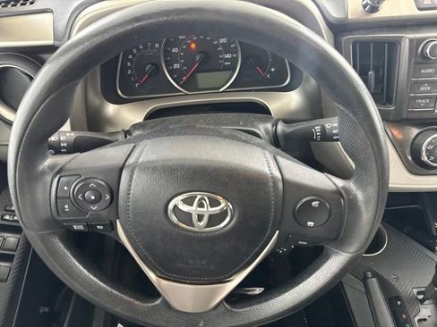 Used 2013 Toyota RAV4 LE AWD/4WD image 23
