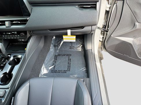 New 2026 Subaru Outback Limited AWD/4WD image 17