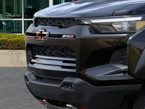 New 2026 Chevrolet Colorado ZR2 w/ Midnight Edition AWD/4WD image 14