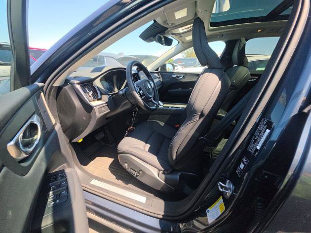 Used 2026 Volvo XC60 B5 Plus AWD/4WD image 2