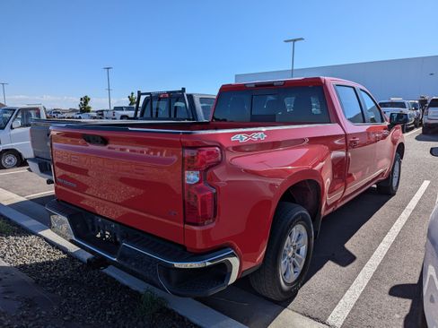 Certified 2024 Chevrolet Silverado 1500 LT w/ Convenience Package II AWD/4WD image 4