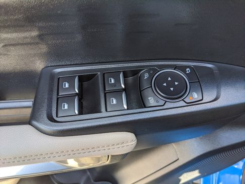 Certified 2025 Ford Ranger XLT w/ Chrome Accent Package image 21