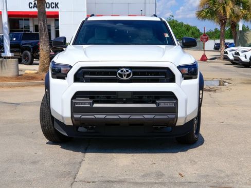 Used 2025 Toyota 4Runner SR5 RWD image 28