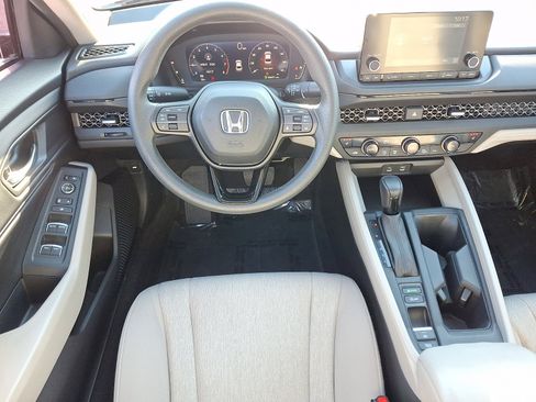 Used 2023 Honda Accord EX image 11