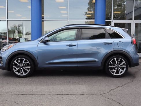 Used 2021 Kia Niro FWD image 2