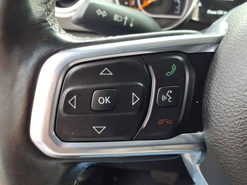 Used 2022 Jeep Gladiator Overland w/ Cold Weather Group AWD/4WD image 20