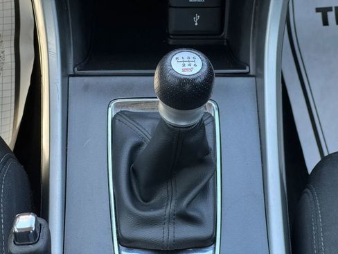 Used 2015 Honda Accord Sport image 21