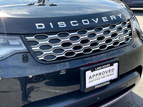 Used 2025 Land Rover Discovery S AWD/4WD image 30