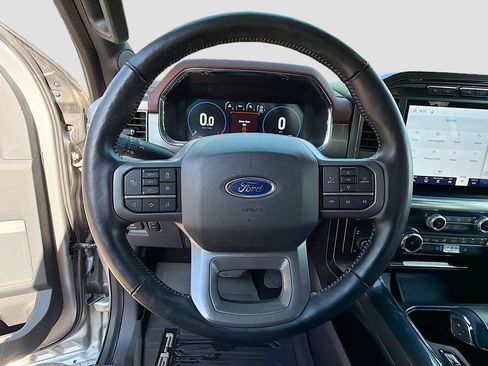 Used 2022 Ford F150 Lariat w/ Equipment Group 502A High AWD/4WD image 11