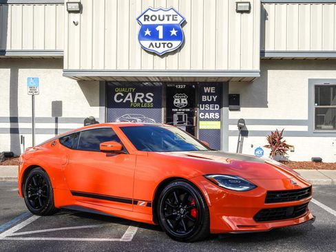 Used 2024 Nissan Z Performance w/ Heritage Edition RWD image 4
