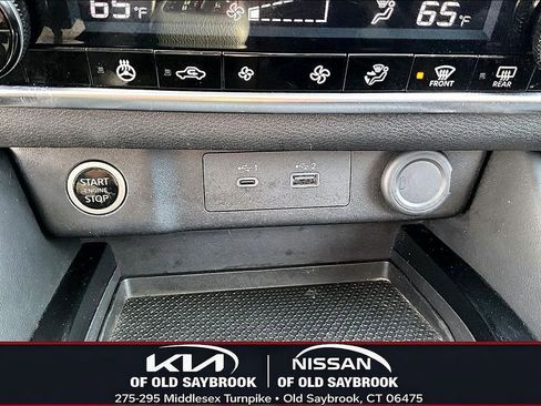 Used 2023 Nissan Rogue SL AWD/4WD image 16