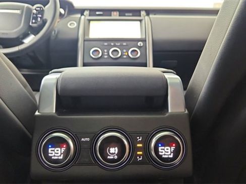 Used 2020 Land Rover Discovery Landmark image 58