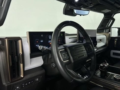 Certified 2024 GMC Hummer EV 3X w/ LPO, Illumination Package AWD/4WD image 10