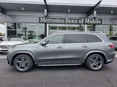 New 2026 Mercedes-Benz GLS 450 4MATIC image 1