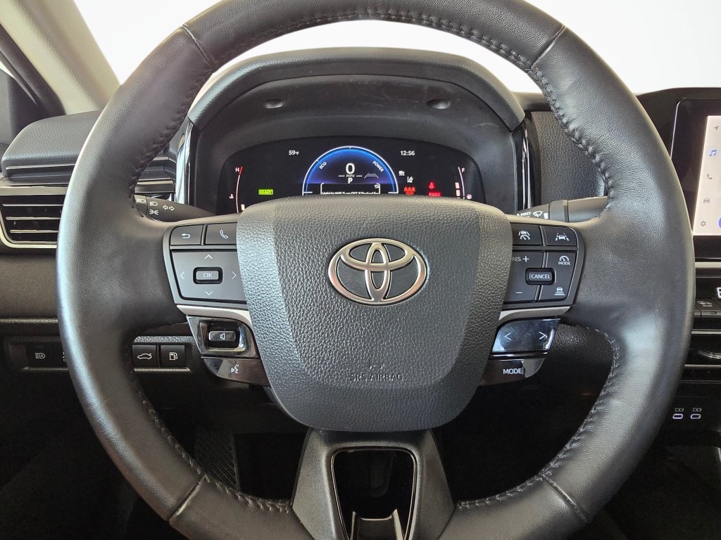 Used 2025 Toyota Camry LE w/ Convenience Package FWD image 22