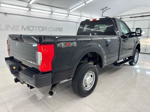 Used 2022 Ford F250 XL w/ Power Equipment Group AWD/4WD image 4