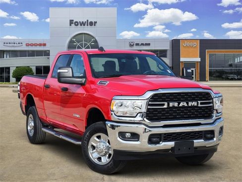 Used 2024 RAM 2500 Big Horn w/ Bed Utility Group image 1