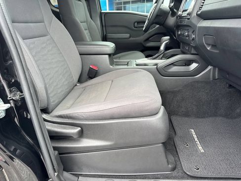 Used 2023 Nissan Frontier S RWD image 14
