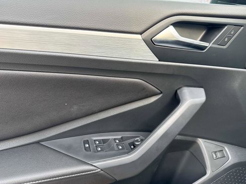 Used 2025 Volkswagen Jetta Sport image 18