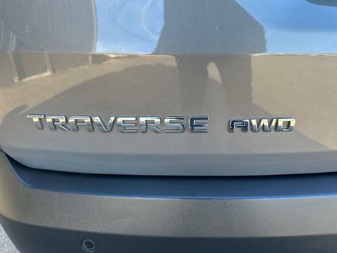 Used 2019 Chevrolet Traverse LT w/ LPO, Floor Liner Package image 8