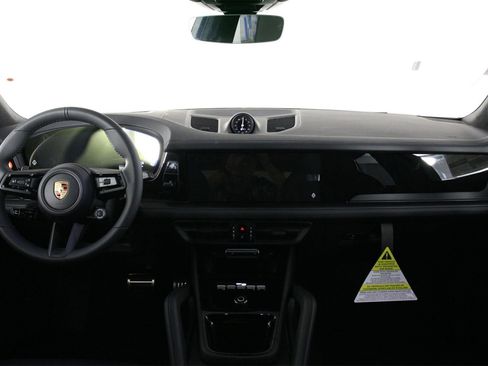 New 2026 Porsche Cayenne GTS image 11