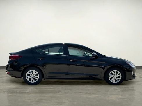 Used 2020 Hyundai Elantra SE image 8