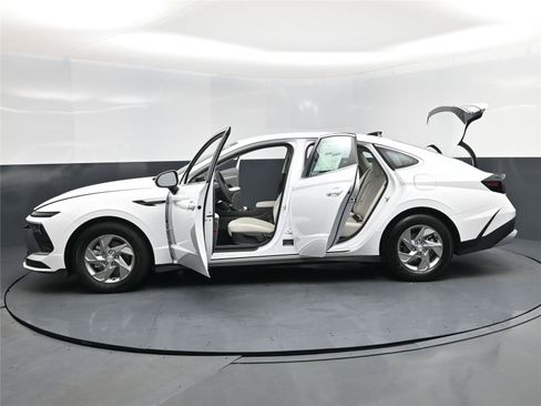 New 2026 Hyundai Sonata SE image 16