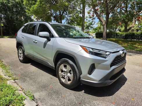 Used 2025 Toyota RAV4 XLE FWD image 1