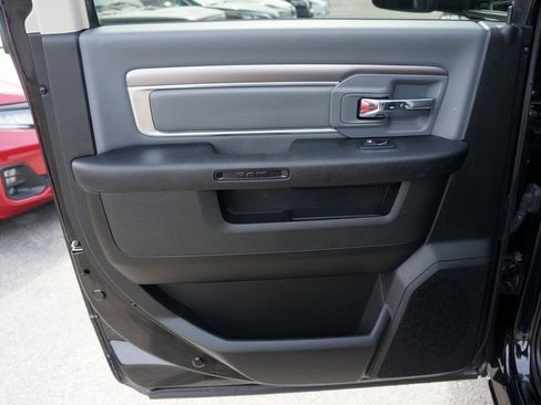 Used 2023 RAM 1500 Classic SLT image 11