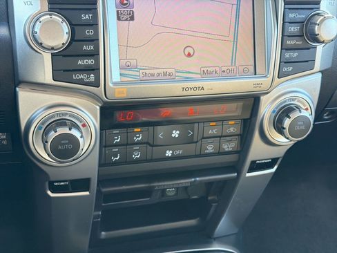 Used 2010 Toyota 4Runner Limited image 17