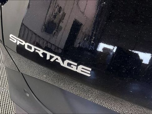 Certified 2026 Kia Sportage EX FWD image 22