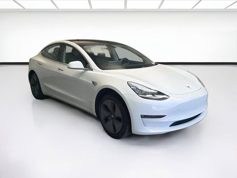 Used 2019 Tesla Model 3 Standard Range RWD image 3