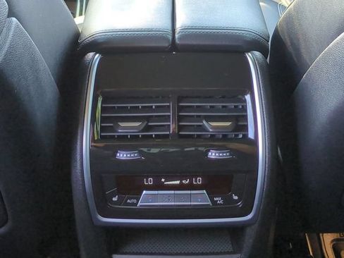 Used 2025 BMW X7 xDrive40i w/ Executive Package AWD/4WD image 22