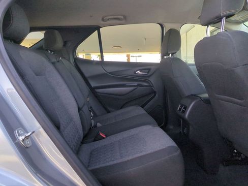 Used 2024 Chevrolet Equinox LT AWD/4WD image 33