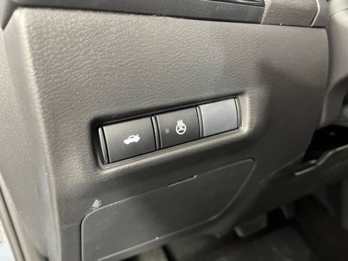 New 2026 Nissan Sentra SV w/ SV Convenience Package FWD image 30