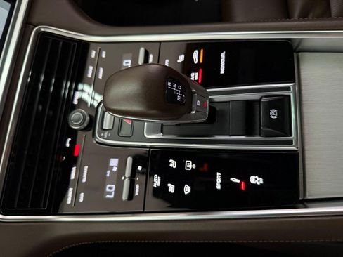 Used 2018 Porsche Panamera 4S AWD/4WD image 14