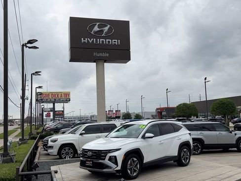 Used 2026 Hyundai Tucson SEL FWD image 41
