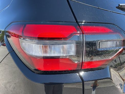 Certified 2025 Honda Pilot EX-L image 7