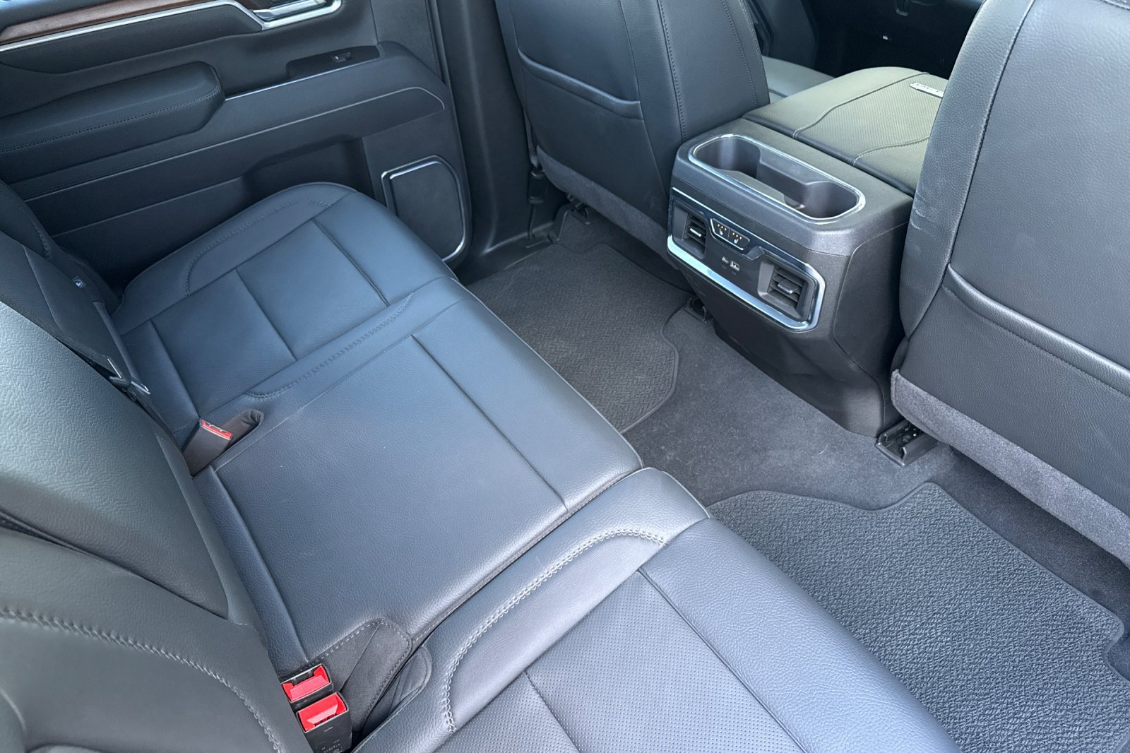 Used 2026 GMC Sierra 2500 Denali w/ Denali Reserve Package AWD/4WD image 16