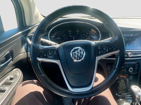 Used 2020 Buick Encore Preferred FWD image 11