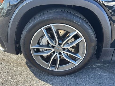 Certified 2025 Mercedes-Benz GLB 35 AMG 4MATIC image 9
