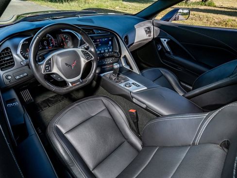 Used 2017 Chevrolet Corvette Z06 RWD image 5