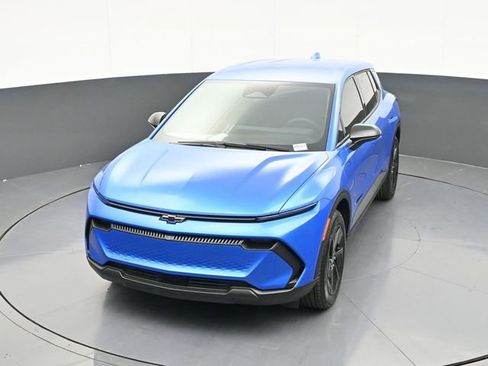 New 2026 Chevrolet Equinox EV LT w/ Midnight Package FWD image 60
