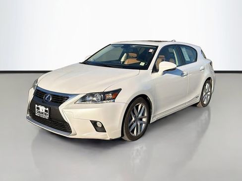 Used 2015 Lexus CT 200h w/ Navigation Package image 3
