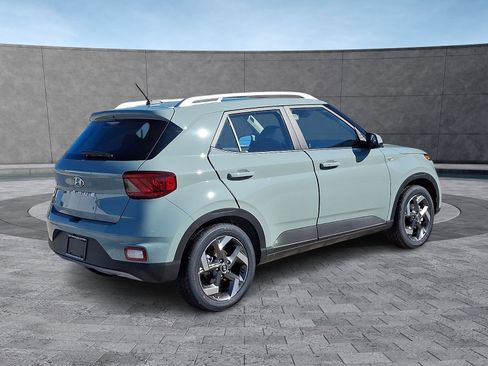 New 2026 Hyundai Venue SEL FWD image 7