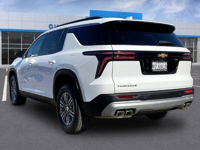 Used 2026 Chevrolet Traverse LT w/ Driver Confidence Package